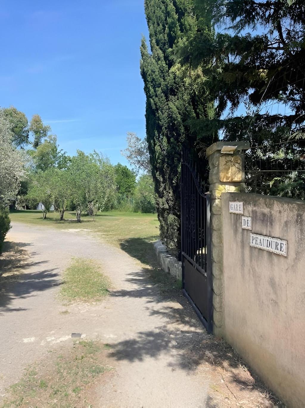 Mas Provencal De 120M2 En Camargue, Avec Piscine Et Parking Inclus, Ideal Pour Des Vacances Arles Exteriér fotografie