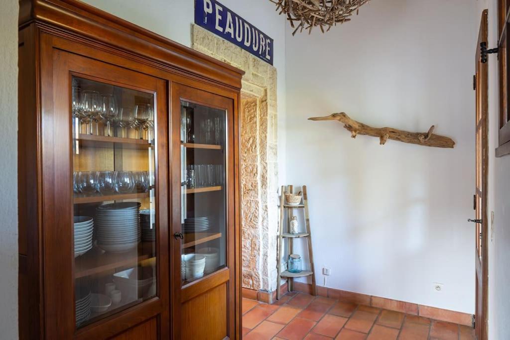 Mas Provencal De 120M2 En Camargue, Avec Piscine Et Parking Inclus, Ideal Pour Des Vacances Arles Exteriér fotografie