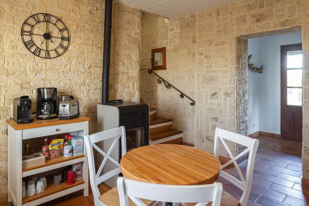 Mas Provencal De 120M2 En Camargue, Avec Piscine Et Parking Inclus, Ideal Pour Des Vacances Arles Exteriér fotografie
