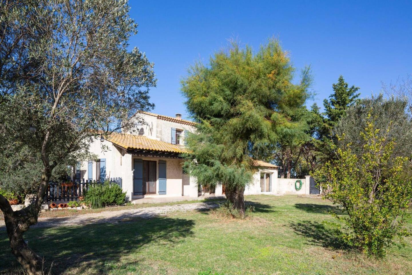 Mas Provencal De 120M2 En Camargue, Avec Piscine Et Parking Inclus, Ideal Pour Des Vacances Arles Exteriér fotografie